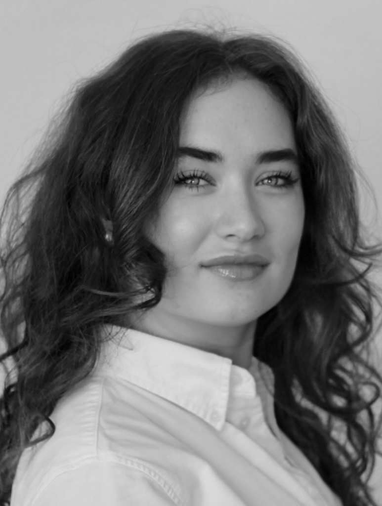 Laura Schurek